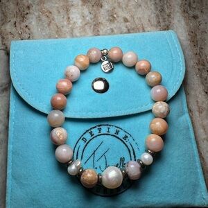 Elegant Beaded Bracelet with Silver Accents